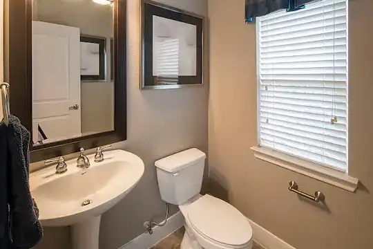 Grand Reserve - Dallas, TX - Photo 10