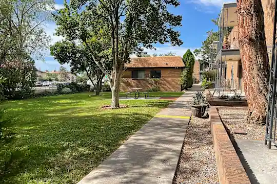 Grandview - Albuquerque, NM - Photo 5
