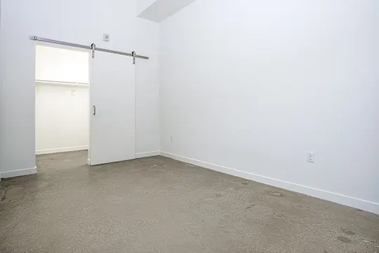 Imperial Hardware Lofts - Riverside, CA - Photo 18