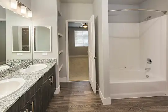 The Overlook at Interquest Apartments - Colorado Springs, CO - Photo 13