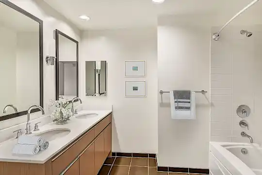 360 Residences - San Jose, CA - Photo 14