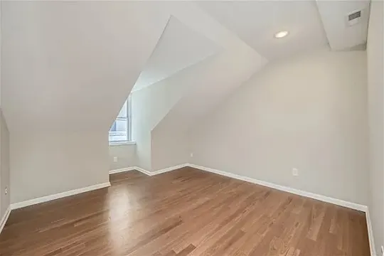 324 N Charles St Browns Arcade (Residential) - Baltimore, MD - Photo 4