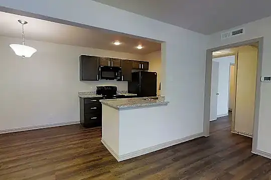 Colony House - Dallas, TX - Photo 33