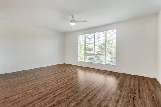 Metro Gateway Apartment Homes - Riverside, CA - Photo 29