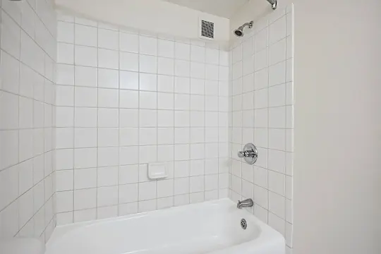 Broadstone Van Dorn - Alexandria, VA - Photo 21