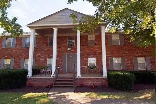 Windsor Court - Knoxville, TN - Photo 1