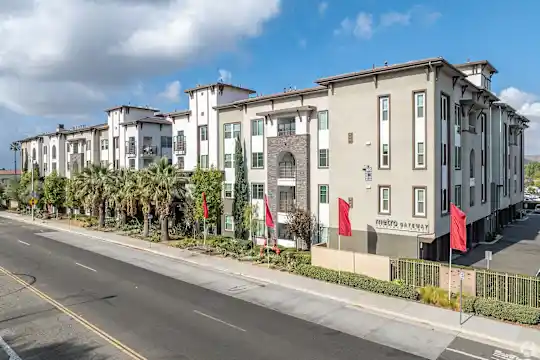 Metro Gateway Apartment Homes - Riverside, CA - Photo 43