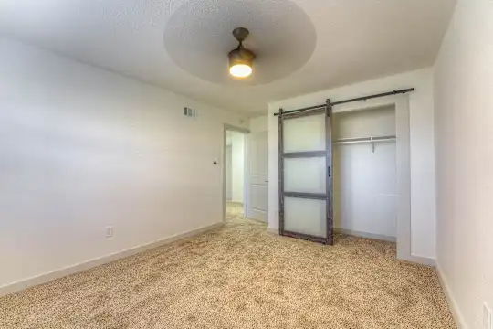 The Garden District Apartments - Germantown, TN - Photo 15