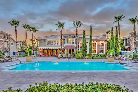 Venicia - Las Vegas, NV - Photo 8