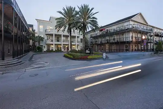 The Saulet Apartments - New Orleans, LA - Photo 3