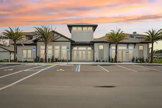 Avion Apartments - Jacksonville, FL - Photo 5
