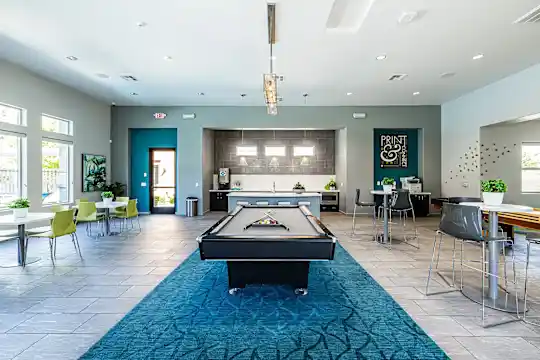 SOLANA APARTMENT HOMES - Las Vegas, NV - Photo 21