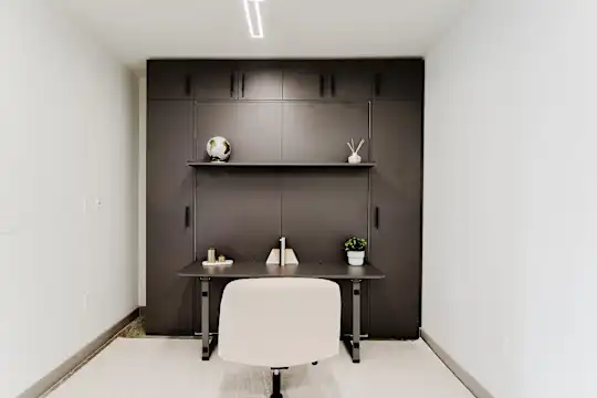 Koosh Living at Griffin - Fort Lauderdale, FL - Photo 17