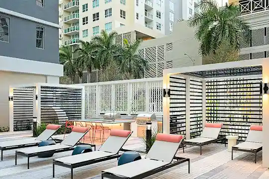 Coasterra Apartments - Fort Lauderdale, FL - Photo 15