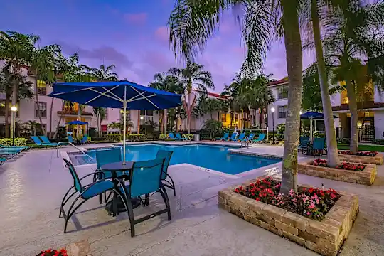 10X Port Royale - Fort Lauderdale, FL - Photo 9
