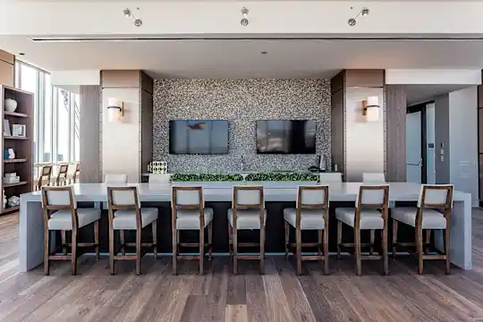 The Apartments at Lincoln Common - Chicago, IL - Photo 29