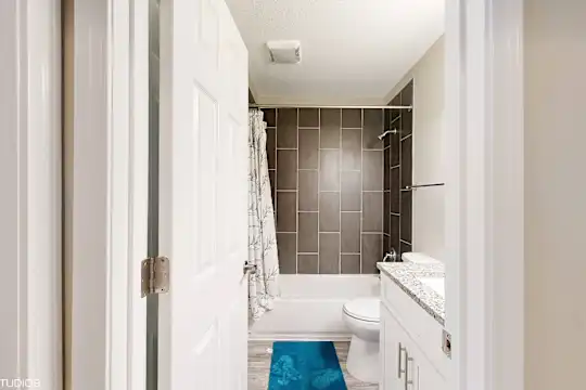 The Vale Apartments and Townhomes - Cordova, TN - Photo 23