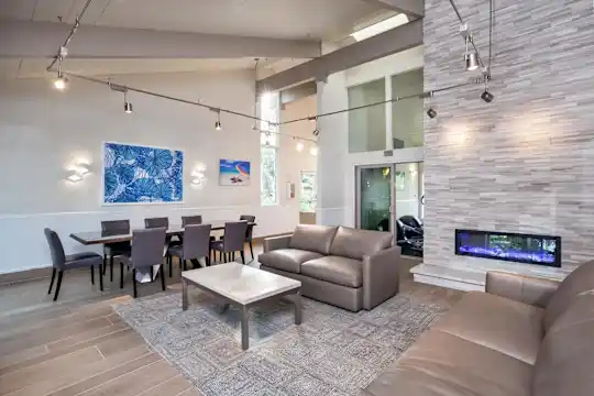 Spring Creek Apartments - Santa Clara, CA - Photo 9