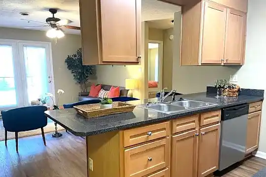 Fox Lake Apartment Homes - Knoxville, TN - Photo 4