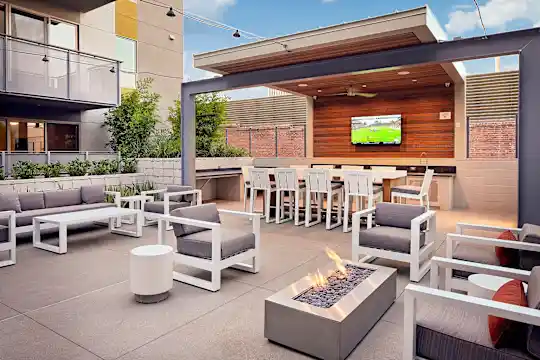 Main+Nine - Riverside, CA - Photo 12