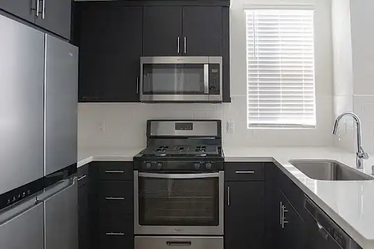 Citron Apartment Homes - Riverside, CA - Photo 21