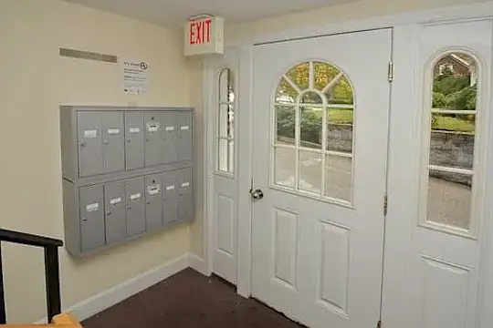2700 University Ct. - Cincinnati, OH - Photo 6