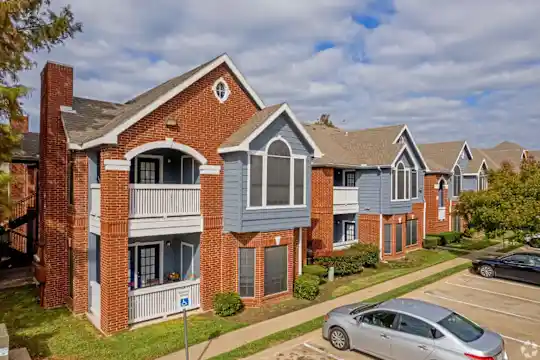 The Hamilton Apartments - Austin, TX - Photo 3