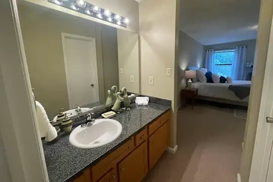 Fox Lake Apartment Homes - Knoxville, TN - Photo 11