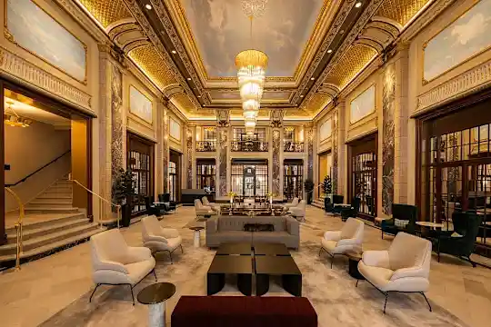 The Belden Stratford - Chicago, IL - Photo 1