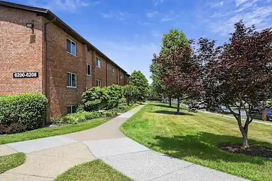 Rose Hill Apartments - Alexandria, VA - Photo 29