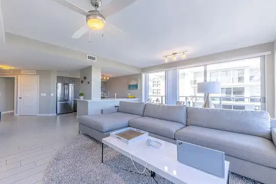 Emera Port Royale - Fort Lauderdale, FL - Photo 12
