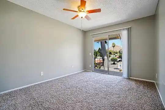 Dwell Apartment Homes - Riverside, CA - Photo 23