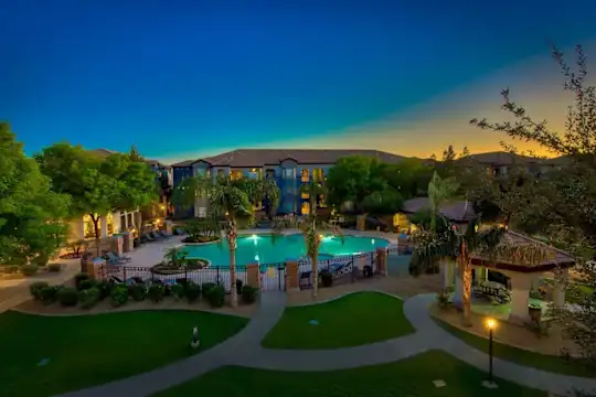 The Villas at Camelback Crossing - Glendale, AZ - Photo 8