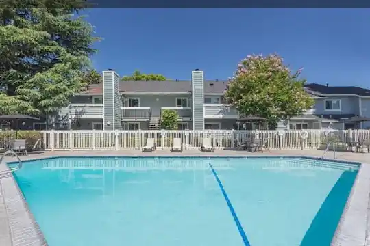Cedar Glen - Campbell, CA - Photo 12