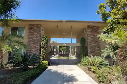 MONROE MANOR - Riverside, CA - Photo 1
