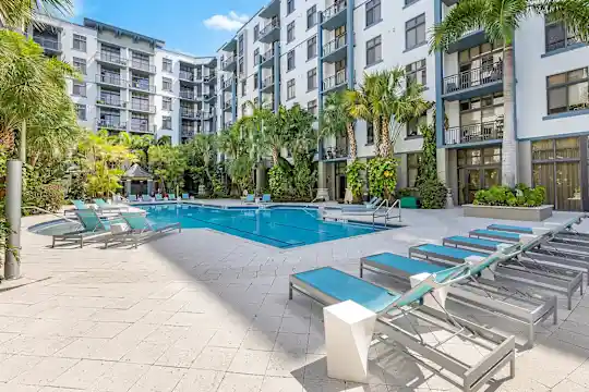 The Manor at Flagler Village - Fort Lauderdale, FL - Photo 15