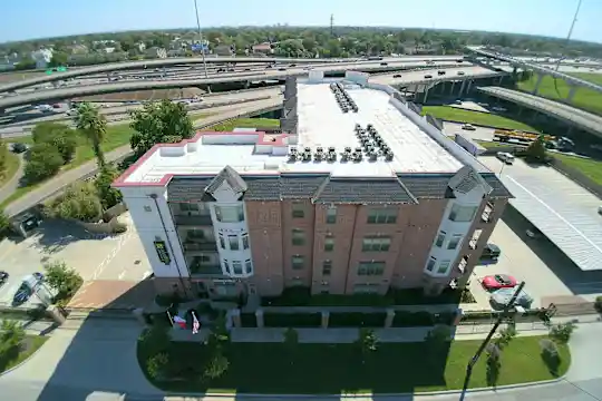 Midtown Grove - Houston, TX - Photo 11