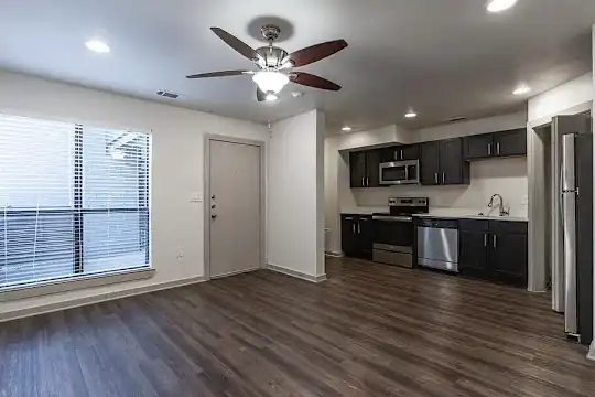 M Street Apartments - Dallas, TX - Photo 1