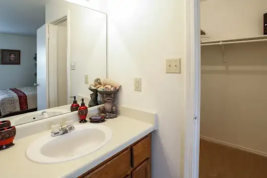 The Landings - Memphis, TN - Photo 11