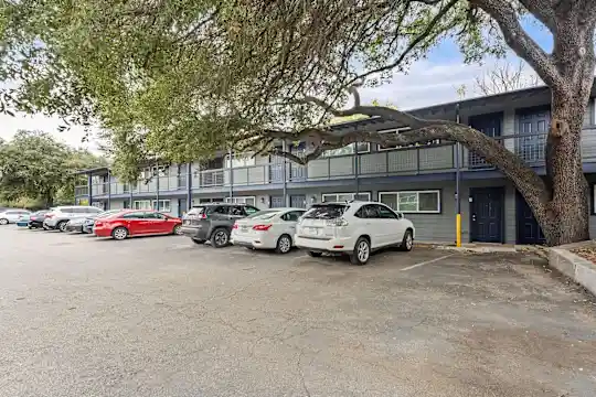 Harmon Square - Austin, TX - Photo 1
