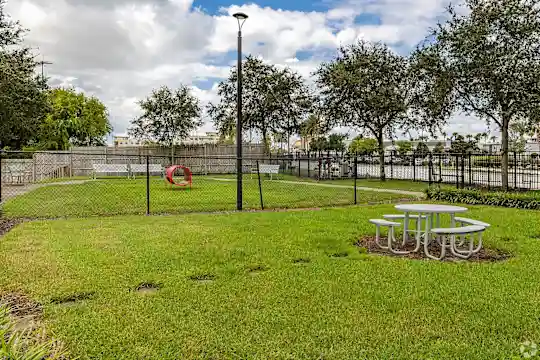 The Uptown at St. Johns - Jacksonville, FL - Photo 39