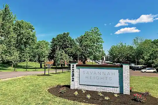 Savannah Heights - Cincinnati, OH - Photo 11