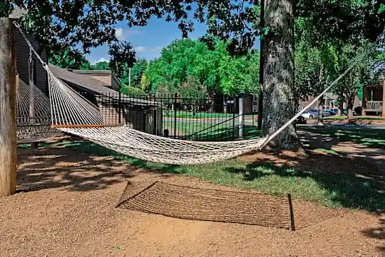 Central Pointe - Charlotte, NC - Photo 29