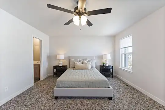 Barry West Townhomes - Kansas City, MO - Photo 22