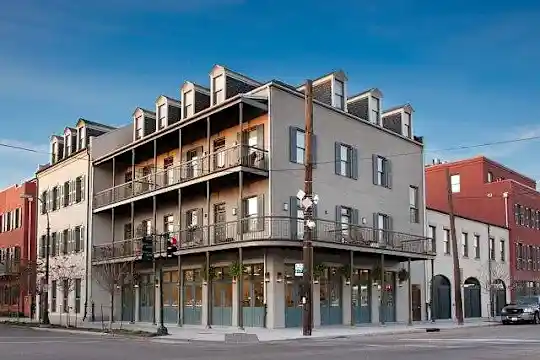 Aloysius Apartments - New Orleans, LA - Photo 2
