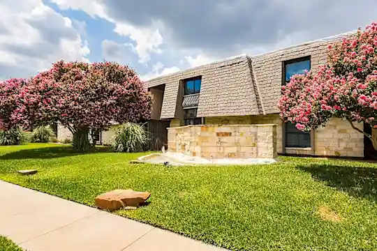 LaVita on Lovers Lane - Dallas, TX - Photo 1