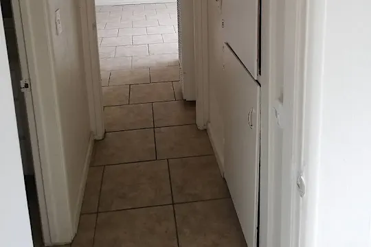 Las Palmas Apartments - Riverside, CA - Photo 6
