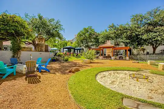 Windsor on White Rock Lake - Dallas, TX - Photo 31