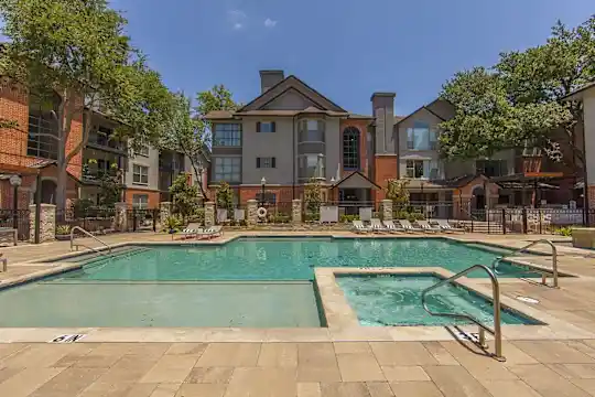 Carrara at Cole - Dallas, TX - Photo 7