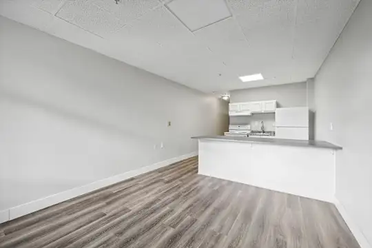 Franklin Park Apartments - Columbus, OH - Photo 3